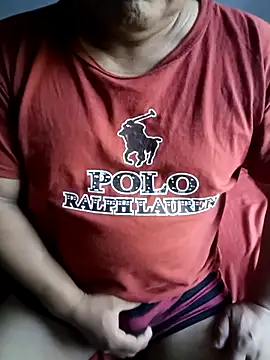 Snapshot of neyo55 chatting on February 17, 4:46 pm neyo55 online show from February 17, 4:46 pm