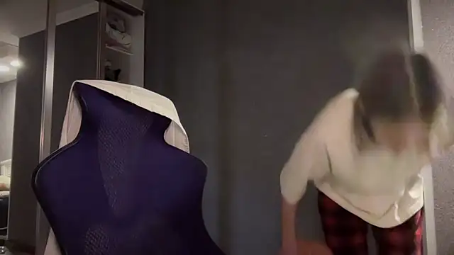 lilXdomiii online show from April 1, 1:41 pm