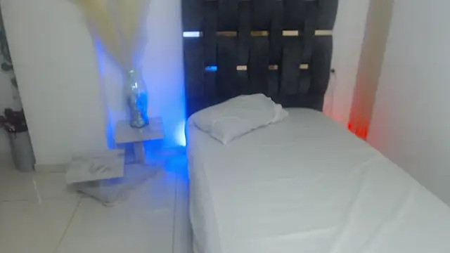 Barbara D Valencia online show from March 13, 3:40 pm