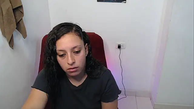 Barbara D Valencia online show from June 28, 3:18 pm