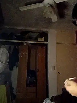 honeymannn online show from April 8, 5:18 am