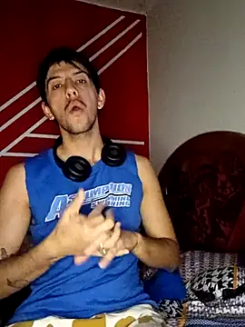 honeymannn online show from April 8, 9:15 pm