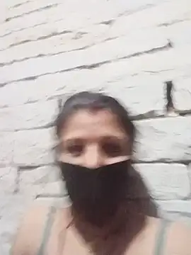Snapshot of Divya-11431 chatting on May 23, 5:28 pm Divya-11431 online show from May 23, 5:28 pm