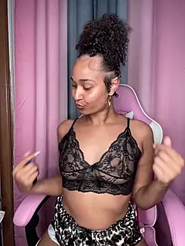 Snapshot of Jamalyce chatting on July 11, 2:03 am Jamalyce online show from July 11, 2:03 am