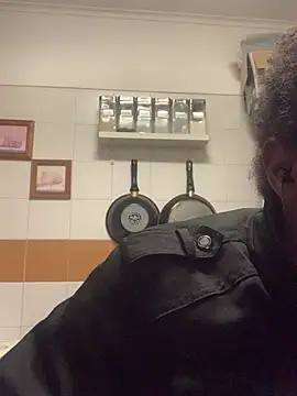 ELPikaPreta online show from February 8, 4:27 am