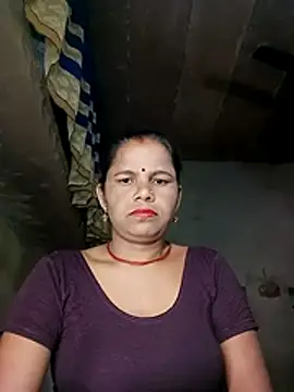 Snapshot of Pooja_sahu chatting on June 11, 6:39 pm Pooja sahu online show from June 11, 6:39 pm