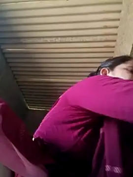 Lucky couple-1 online show from April 29, 4:27 am