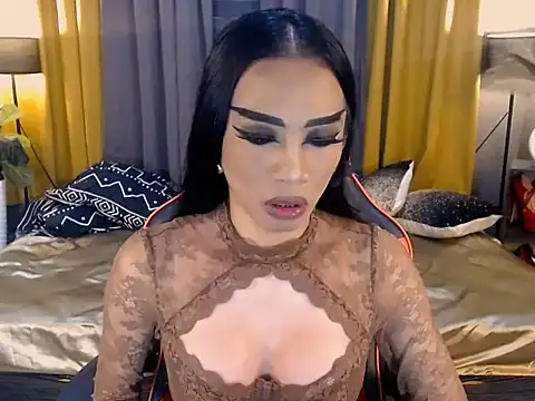 Snapshot of VeshtidaTS chatting on April 6, 8:37 am VeshtidaTS online show from April 6, 8:37 am