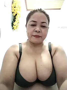 Baby-bigtits2026 online show from May 4, 10:33 am