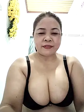 Baby-bigtits2026 online show from May 8, 9:58 am