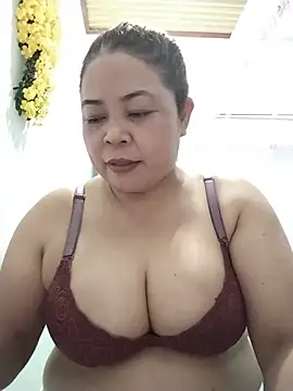Baby-bigtits2026 online show from May 20, 10:21 am