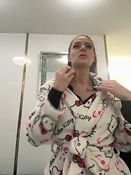 Snapshot of AmeelliaRose chatting on February 28, 7:04 pm AmeelliaRose online show from February 28, 7:04 pm