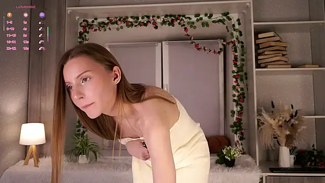 BlondellBolio online show from March 25, 9:10 pm