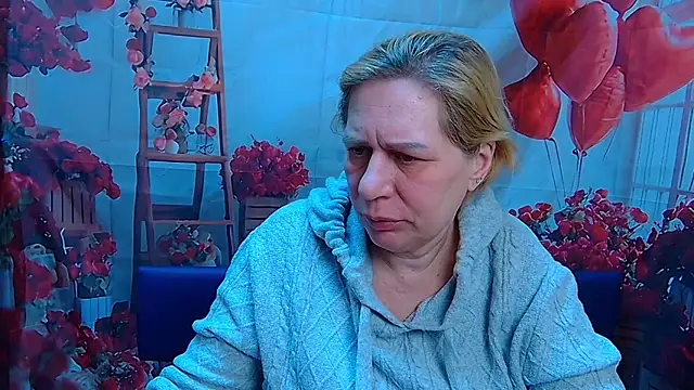 Snapshot of MarynaSpotif chatting on February 3, 6:40 am MarynaSpotif online show from February 3, 6:40 am