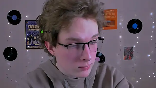 noir kai online show from February 12, 9:37 am