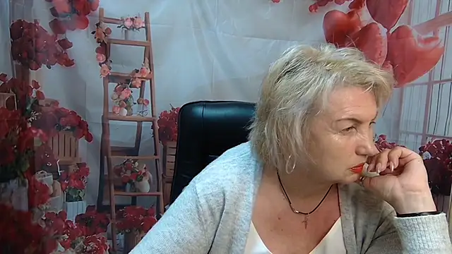 RenataDaster online show from May 19, 4:57 pm