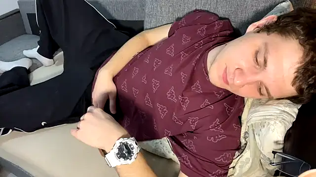 Snapshot of Bob_bucks chatting on March 11, 12:16 am Bob bucks online show from March 11, 12:16 am