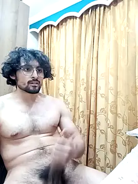 Snapshot of Apolo_Men chatting on February 27, 4:12 am Apolo Men online show from February 27, 4:12 am