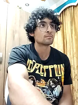 Snapshot of Apolo_Men chatting on March 20, 4:06 am Apolo Men online show from March 20, 4:06 am