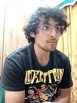 Snapshot of Apolo_Men chatting on March 27, 5:02 am Apolo Men online show from March 27, 5:02 am