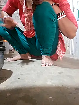 Sexy kiran002 online show from March 10, 1:32 am