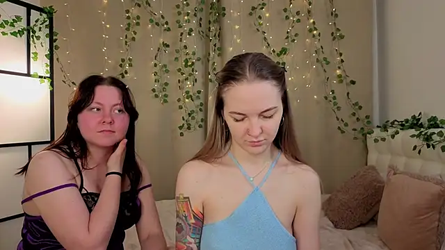 AricaPetties online show from May 16, 7:34 pm