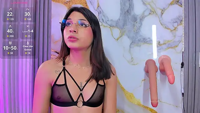 Snapshot of mlucreciasucker303av chatting on April 2, 6:49 pm mlucreciasucker303av online show from April 2, 6:49 pm