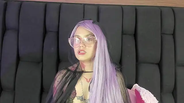 YukkyKuran  online show from February 10, 3:32 am