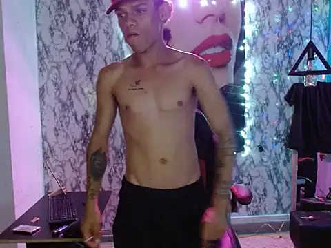 Piter Strauss online show from February 6, 1:32 am