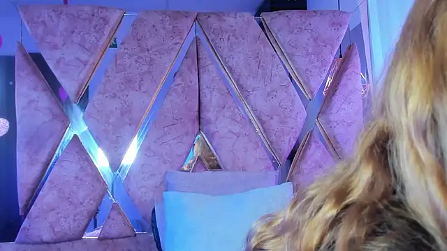 shantal cooper  online show from March 6, 7:10 pm