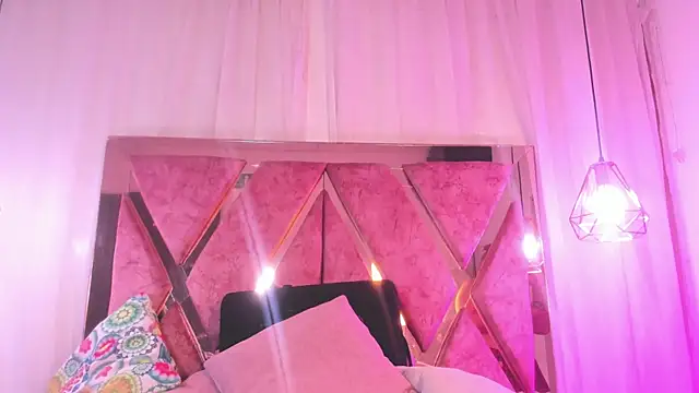 shantal cooper  online show from March 19, 7:29 pm