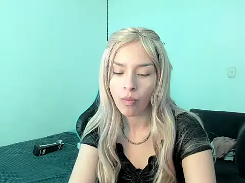 Megan Blue  online show from February 17, 4:24 pm