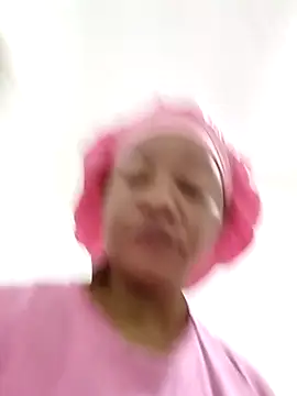 Snapshot of noma20 chatting on March 31, 2:35 am noma20 online show from March 31, 2:35 am