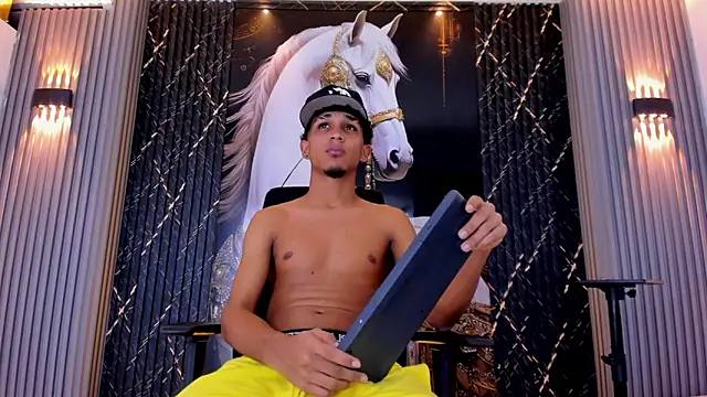 luis sex boy online show from February 7, 7:39 pm