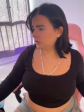 Snapshot of Itspersy chatting on February 4, 8:47 pm Itspersy online show from February 4, 8:47 pm