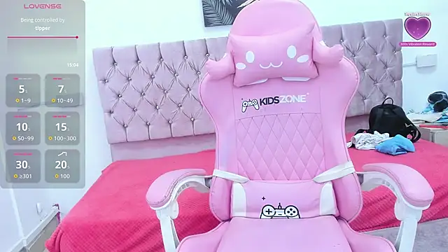 thaliaa smith1 online show from March 9, 6:56 pm