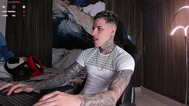 trisstann  online show from March 14, 4:34 pm