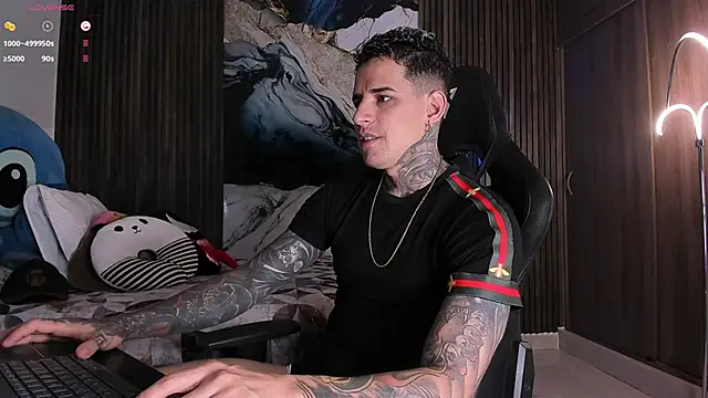 trisstann  online show from March 25, 4:35 pm