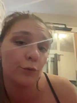 Ninafrisson online show from February 4, 10:04 pm