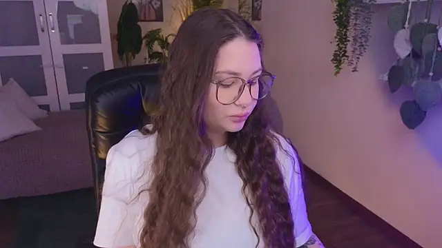 vanessaparadiza online show from May 16, 1:43 pm
