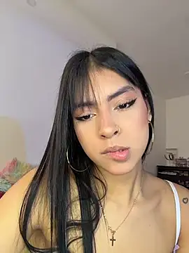 Snapshot of Chel__ chatting on April 3, 6:39 pm Chel online show from April 3, 6:39 pm