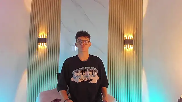 Snapshot of Christopher_Hunter chatting on March 4, 9:54 pm Christopher Hunter online show from March 4, 9:54 pm