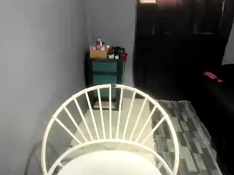 Snapshot of AsianChristine chatting on February 8, 6:39 am AsianChristine online show from February 8, 6:39 am