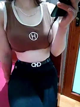 Snapshot of meonho99 chatting on February 8, 3:32 am meonho99 online show from February 8, 3:32 am