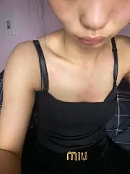 Snapshot of siting00 chatting on February 13, 3:52 pm siting00 online show from February 13, 3:52 pm