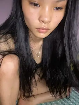 Snapshot of siting00 chatting on March 4, 8:20 am siting00 online show from March 4, 8:20 am