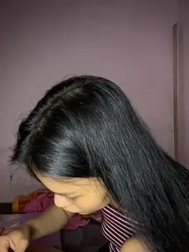 Snapshot of siting00 chatting on March 27, 1:55 pm siting00 online show from March 27, 1:55 pm