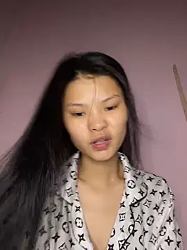 Snapshot of siting00 chatting on April 1, 4:04 pm siting00 online show from April 1, 4:04 pm