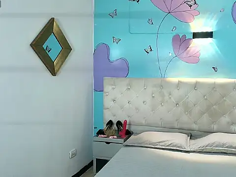 Melannyy   online show from March 12, 1:01 am