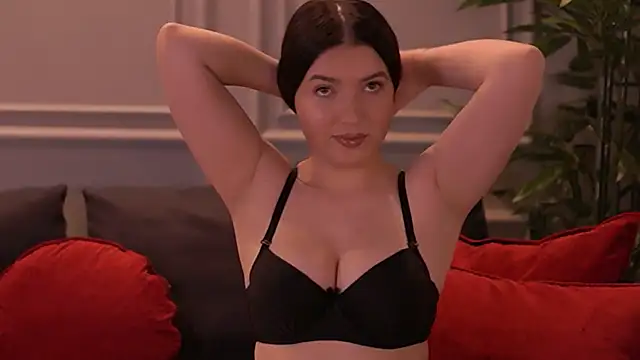 CindyCruse online show from March 30, 5:41 am